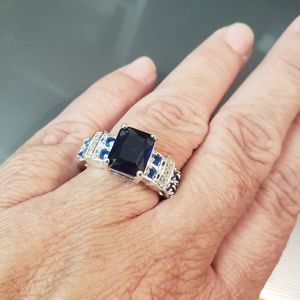 Blue Sapphire & White Topaz